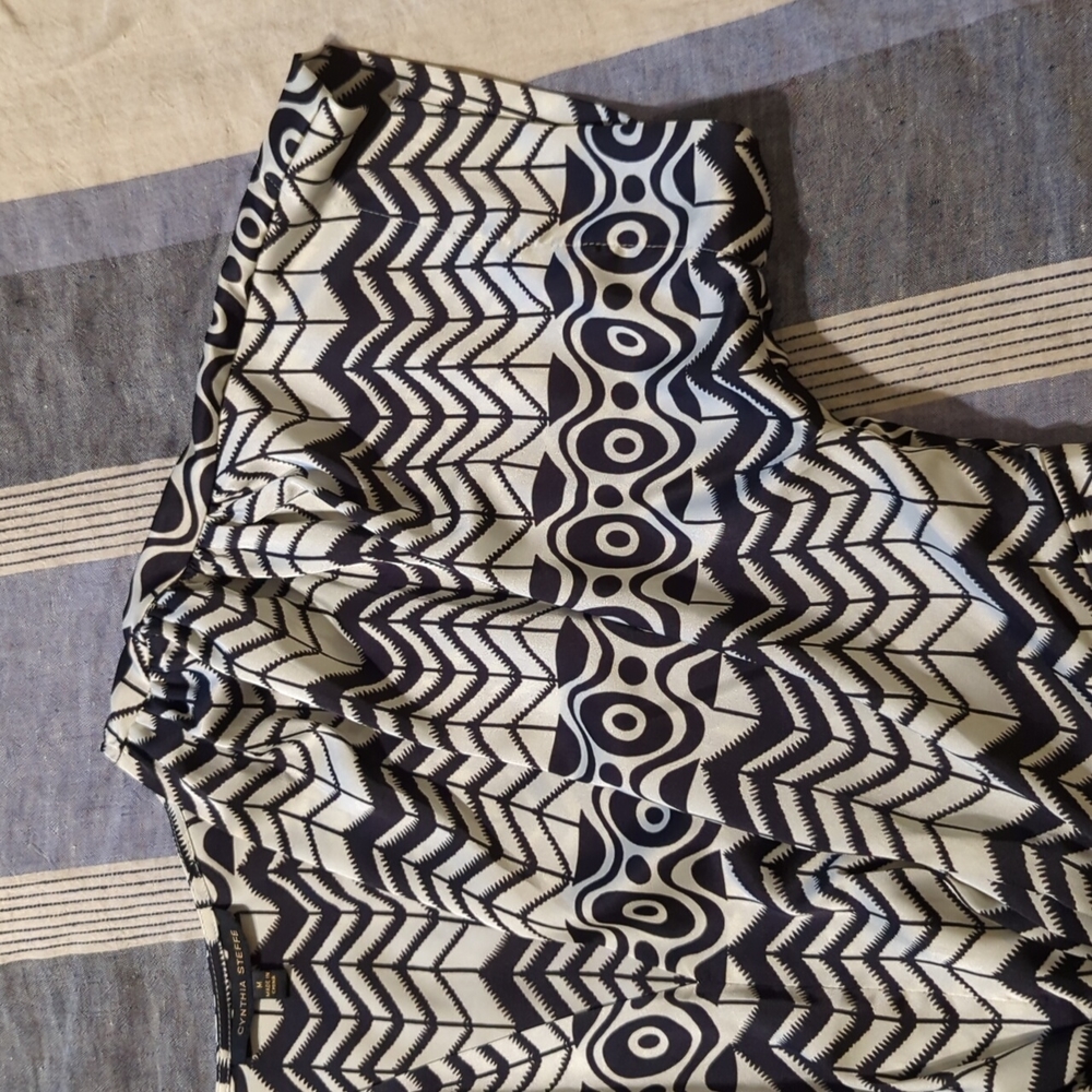 Geometric Pattern Blouse - image 2